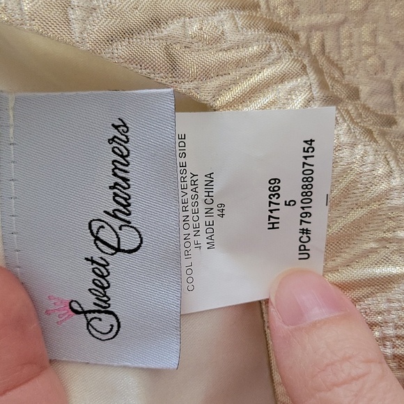 NWT Girls gold dress - Picture 4 of 5